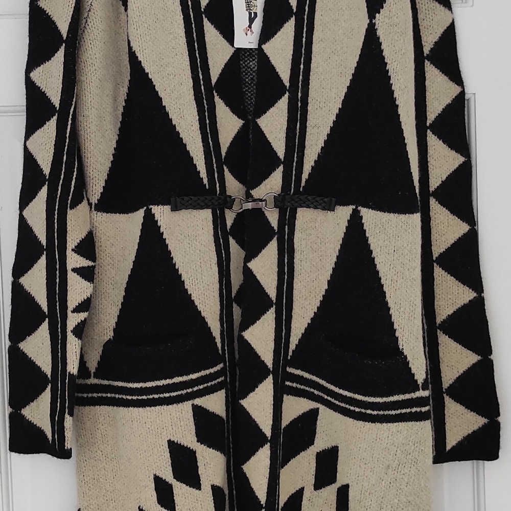 Long sweater, with waist hook